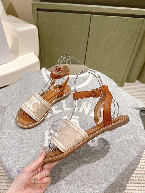| ²⁰²4 𝐬𝐬  🤍🤎CELINE's new popular Arc de Triomphe British style flat sandals and slipperszn86qljt - Image 3