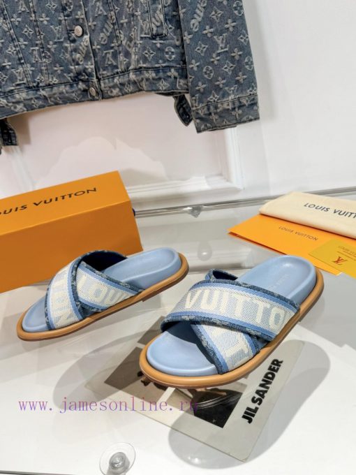 LV couple styleMain embossed slippers hard goods newly launchedA high-end purchasing productz4v8m31i - Image 4