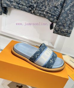 LV couple styleMain embossed slippers hard goods newly launchedA high-end purchasing productaau52hj0