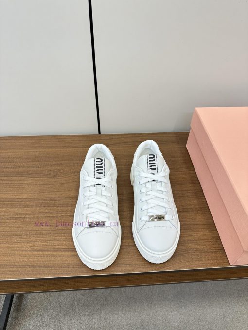 Miumiu Miumiu 🧡 2024 new top casual white shoesNew release of casual white shoes and hard goqohwvpx3