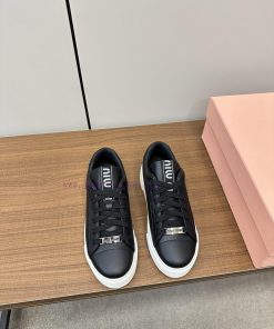 Miumiu Miumiu 🧡 2024 new top casual white shoesNew release of casual white shoes and hard gonl95bx6q