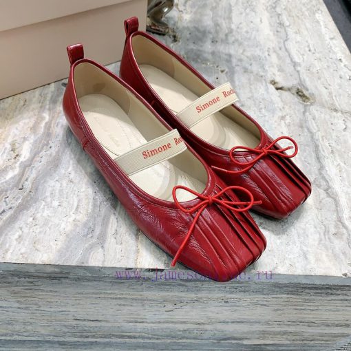 Simone Rocha's new spring/summer 24 Mary Jane ballet shoes 🩰 Different Mary Jane, the balletflotcasl - Image 3