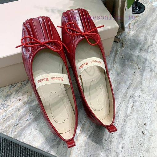 Simone Rocha's new spring/summer 24 Mary Jane ballet shoes 🩰 Different Mary Jane, the balletflotcasl - Image 4
