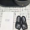 The design of the new 2024 model of MM6 digital logo pattern low heeled sandals is simply tooaabined