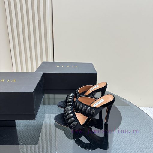 ALAIA24 spring/summer silver metallic suede sandals have insights into women's body shape, t80cpft9o