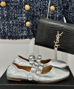 AlAIA | Classic retro pearl Mary Jane shoes from AlAIAFull of girlish style, with both moder621lzpra