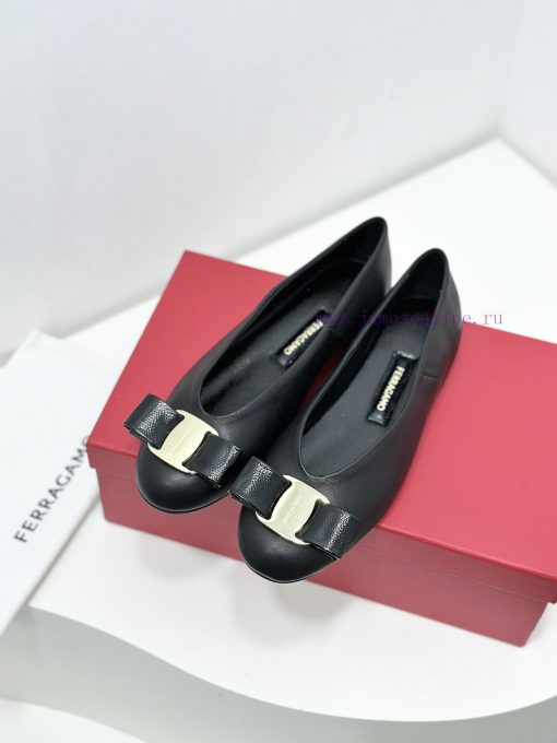 24ss FERRAGAMO new retro style flat witch shoes grandma shoesFerragamo's new witch shoes arekfigf9e5 - Image 3