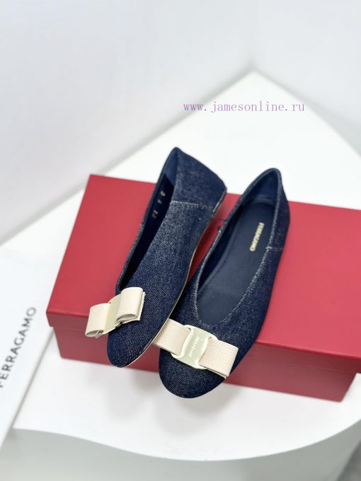 24ss FERRAGAMO new retro style flat witch shoes grandma shoesFerragamo's new witch shoes are1ejhf8cb - Image 4