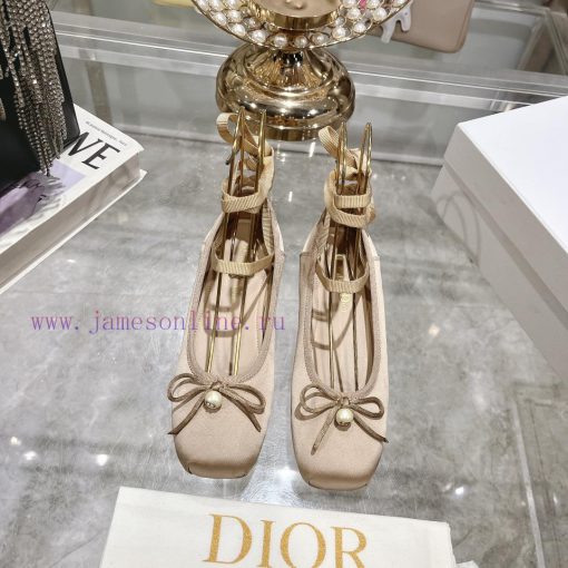 Top versionDior 2024's new and most beautiful ballet shoes 🩰 The Rice noodles satin surface s2wdxgll