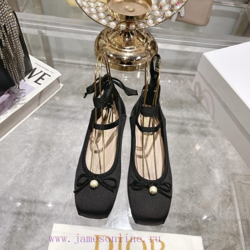 Top versionDior 2024's new and most beautiful ballet shoes 🩰 The Rice noodles satin surface l2w58haa