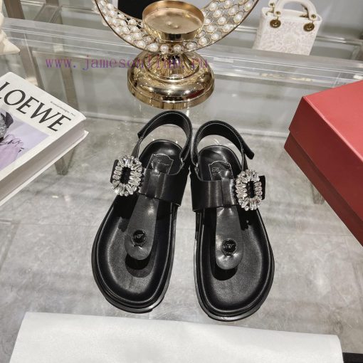New flat bottom herringbone sandals with clipped toesFeaturing adjustable buckle straps embetyjtav7m - Image 2