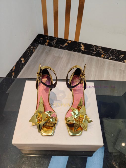 Out, Balmain 2024 Spring/Summer Fashion Show Center Control High Heel SandalsBrand Balmain 𝘽fpqzl0ai - Image 2