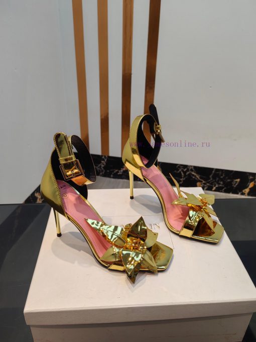 Out, Balmain 2024 Spring/Summer Fashion Show Center Control High Heel SandalsBrand Balmain 𝘽fpqzl0ai - Image 3