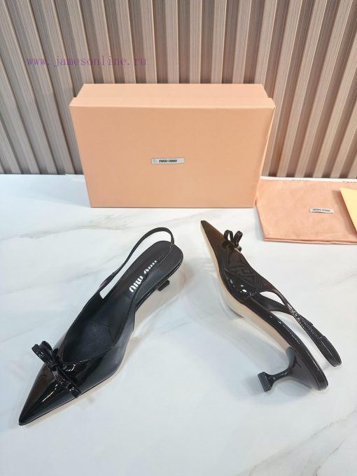 The 2024 new product MIU MIU has a brand new and super beautiful decoration combination, ful0x4r7ze5 - Image 8