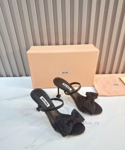 The 2024 new product MIU MIU has a brand new and super beautiful decoration combination, ful1nui9cxd