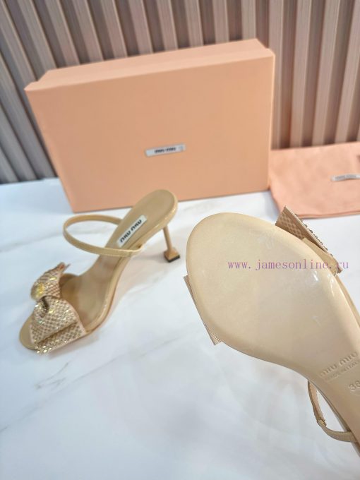 The 2024 new product MIU MIU has a brand new and super beautiful decoration combination, ful5vl0wmub - Image 10