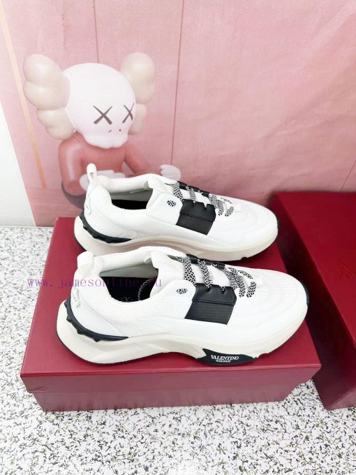 VALENTINONew True Act sneakers with comfortable mesh fabric for smooth contours and full grih2v5bjts - Image 6