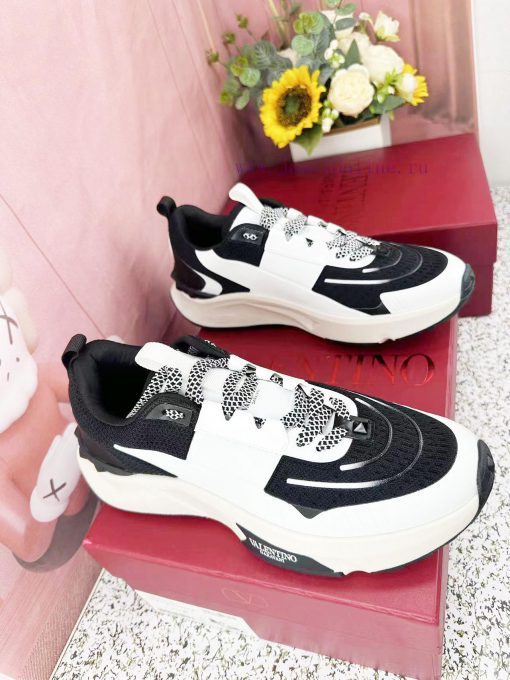 VALENTINONew True Act sneakers with comfortable mesh fabric for smooth contours and full griyxfl6gyh - Image 4