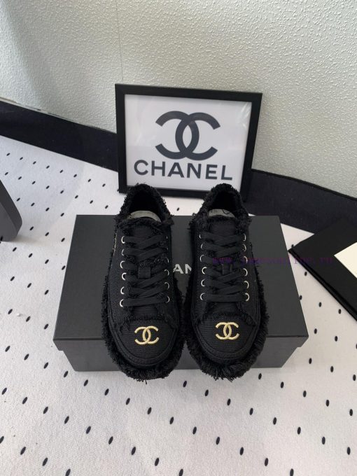 Chanel's new fringed canvas shoes are top-notch and can add fashionable temperament to vario14txcagj