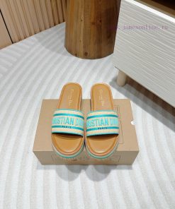-24Ss new Dior Riviera Dway embroidered thick soled slippers in jelly colorThis Dway thick s2fd6nez5