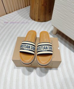 -Blue bar24Ss new Dior Riviera Dway embroidered thick soled slippers in jelly colorThis Dway93bvxedq