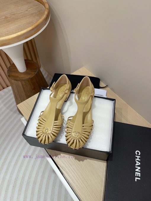 -24Fw new Chanel Roman flat sandalsCute enough to explode, rich heiress instantly looks retrrtlh6tn0 - Image 2
