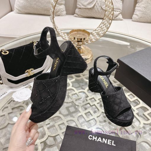 Chanel | Chanel 2024 SummerThe color of this season's sandals is due to the beautiful hardwa0tqsefvn - Image 5