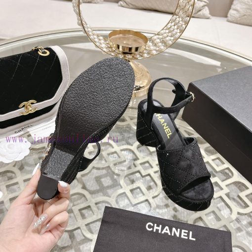Chanel | Chanel 2024 SummerThe color of this season's sandals is due to the beautiful hardwa0tqsefvn - Image 10