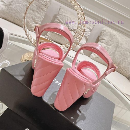Chanel | Chanel 2024 SummerThe color of this season's sandals is due to the beautiful hardwa9vsluno0 - Image 8
