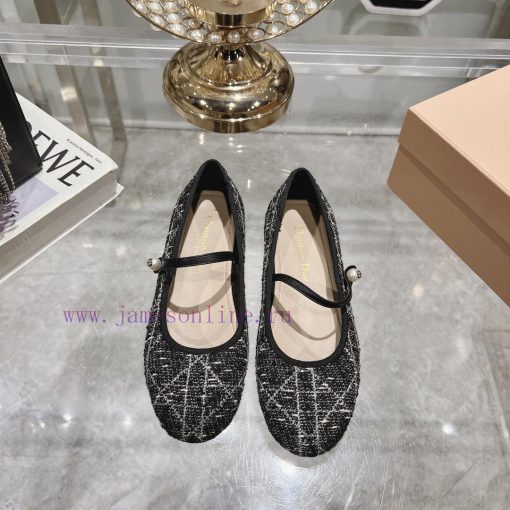 Top tierDior 2024 vs Spring/Summer New CollectionRound toe single shoe with small pearl straxsvawujc