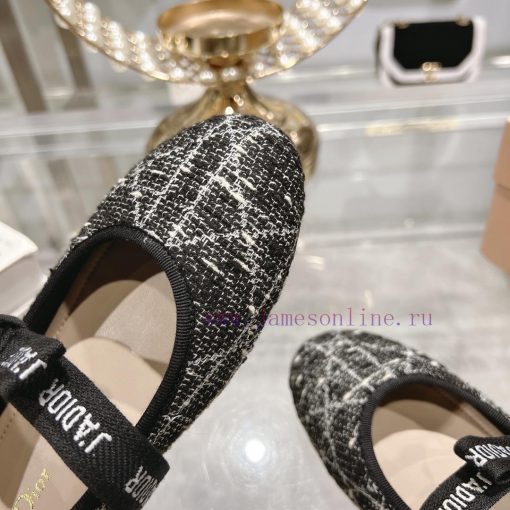 Top tierDior 2024 vs Spring/Summer New CollectionRound toe single shoe with small pearl straoivaqilz - Image 8