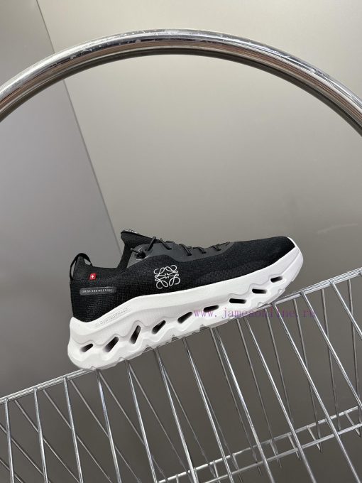Loewe x On Cloudtilt, a lightweight couple's sports and leisure shoe co branded by Loewe andu36d00xr - Image 6