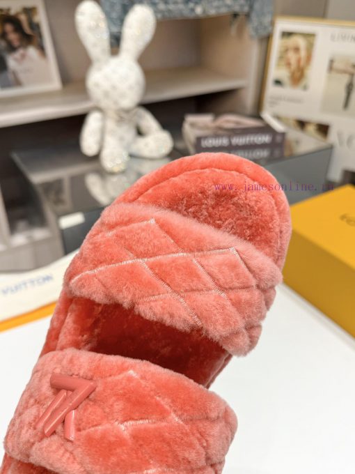 Complete set of high-end gift box packagingLoui& Vuitto& 2024Flat bottomed sandals 🦋 ️Detail952sn12h - Image 6