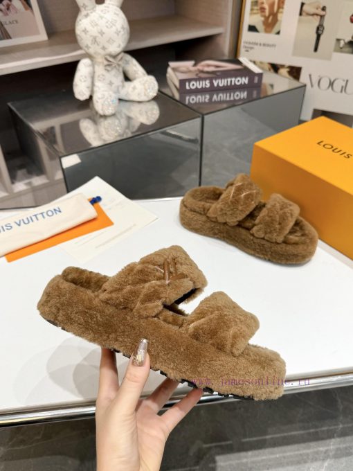Complete set of high-end gift box packagingLoui& Vuitto& 2024Flat bottomed sandals 🦋 ️Detail1i0xgdfs - Image 8