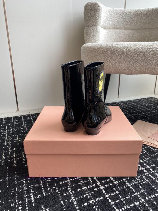 Top qualitymiu miu ss24 new arrival～Miu Home 2024 Autumn/Winter | New Pointed Short BootsThizefrimlw - Image 9