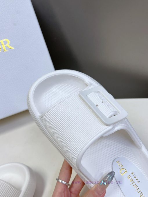 Dior's new summer beach height increasing slippers are the best choice for summer vacations u323fvjv - Image 9