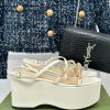 Gucci24S Spring/Summer New Product ShowThick soled chain sandalsG Home is reflecting a sense4yk61fsf