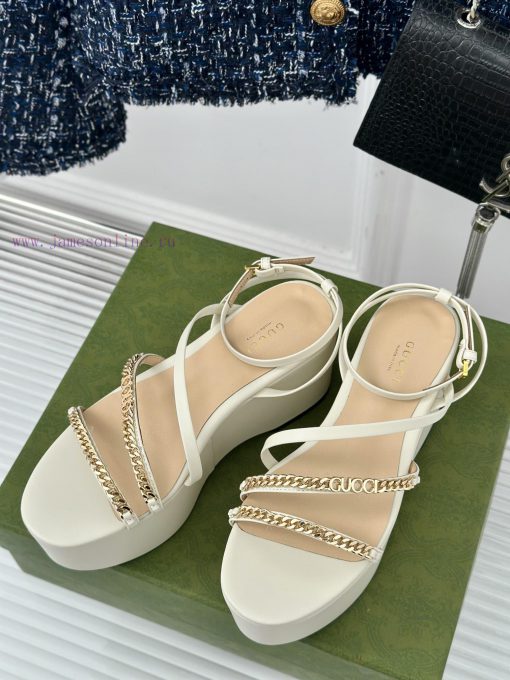 Gucci24S Spring/Summer New Product ShowThick soled chain sandalsG Home is reflecting a sense4yk61fsf - Image 3