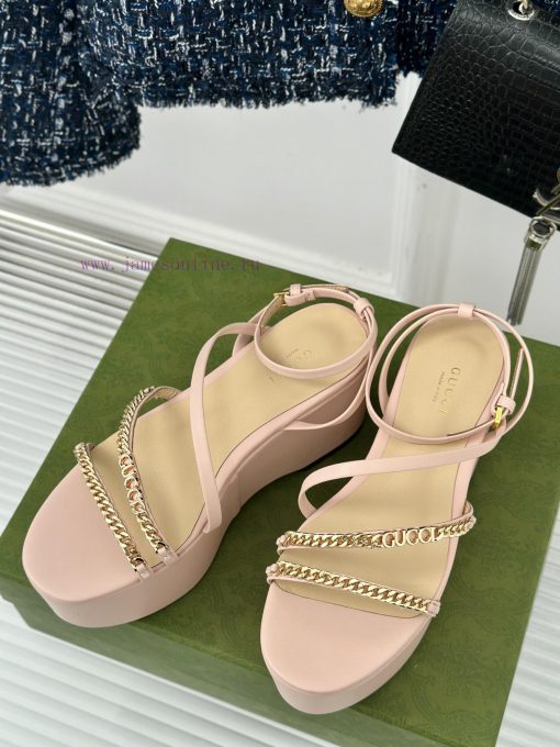 Gucci24S Spring/Summer New Product ShowThick soled chain sandalsG Home is reflecting a senseq0quyesk - Image 3