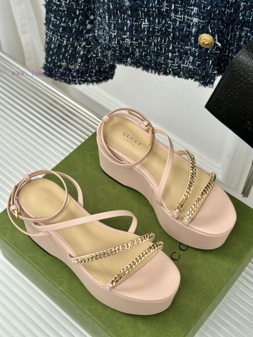 Gucci24S Spring/Summer New Product ShowThick soled chain sandalsG Home is reflecting a senseq0quyesk - Image 4