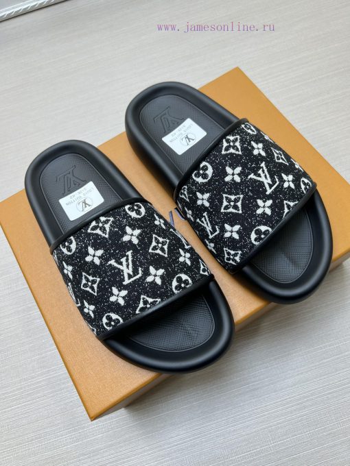 LV Louis Vuitton's popular men's slippers on the official website are now available for sale7nn8paz3 - Image 4