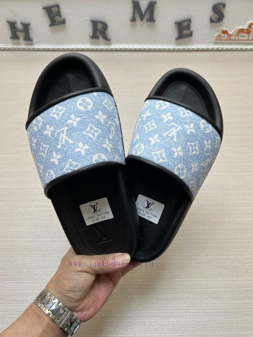 LV Louis Vuitton's popular men's slippers on the official website are now available for salevs9qhjf0 - Image 3