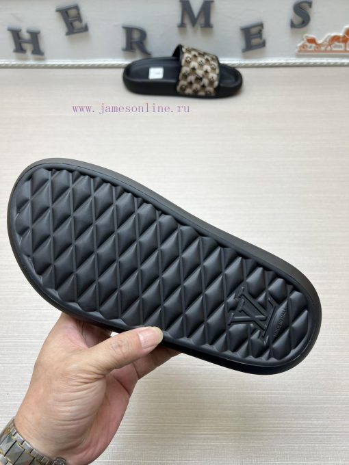 LV Louis Vuitton's popular men's slippers on the official website are now available for salem3dn2n0v - Image 10