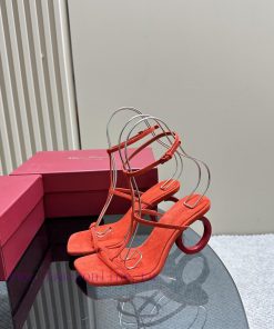 FERRAGAMO2024 Spring New Sandals draw inspiration from classic shoe styles, combining outsta68t32q1b