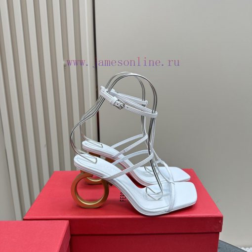 The new FERRAGAMO2024 sandals draw inspiration from classic shoe styles, combining outstandipcq8i1kq - Image 6