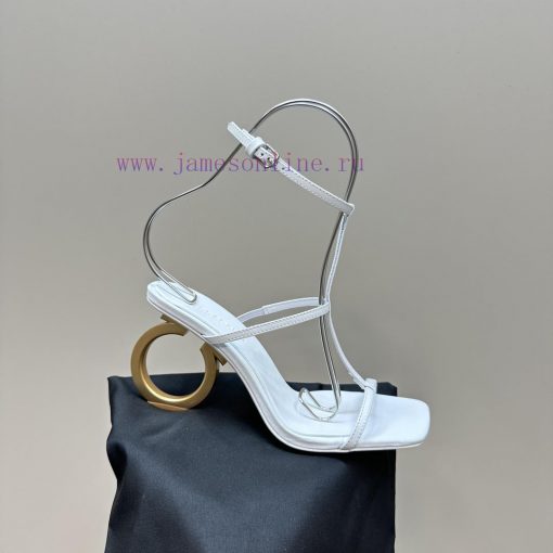 The new FERRAGAMO2024 sandals draw inspiration from classic shoe styles, combining outstandipcq8i1kq - Image 8