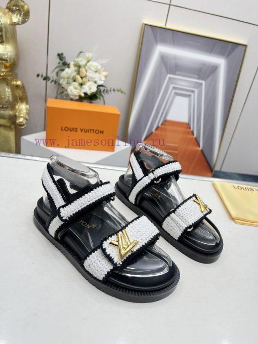 p. Louis Vuitton's spring and summer new slippers are hot on the market, with 11 high-end cu6mr1jw7b - Image 6