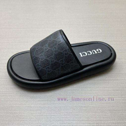 GucciGucci men's fashionable slippers are a must-have for spring and summer. The shoe surfackaugmf0z - Image 9