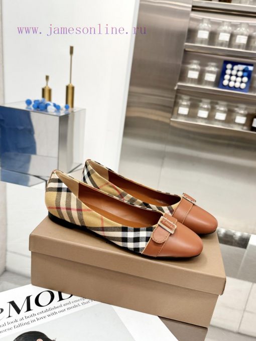 Burberry's classic plaid flat shoes are the least picky and age limited shoes to date. Everyoqrmke8b - Image 5