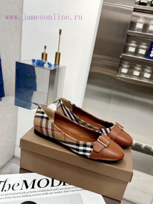 Burberry's classic plaid flat shoes are the least picky and age limited shoes to date. Everya24fm58c - Image 2